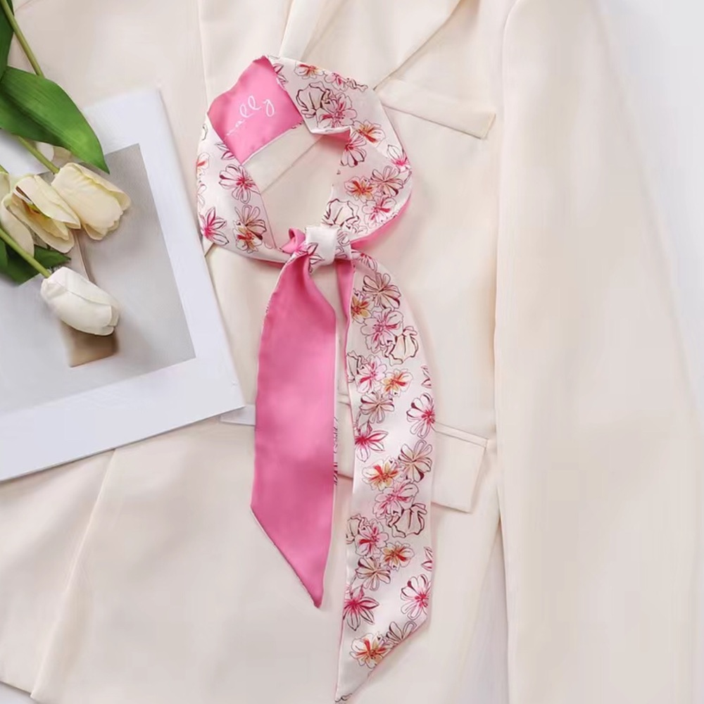 🌸 NWT-Pink Flower Purse Twilly🌸